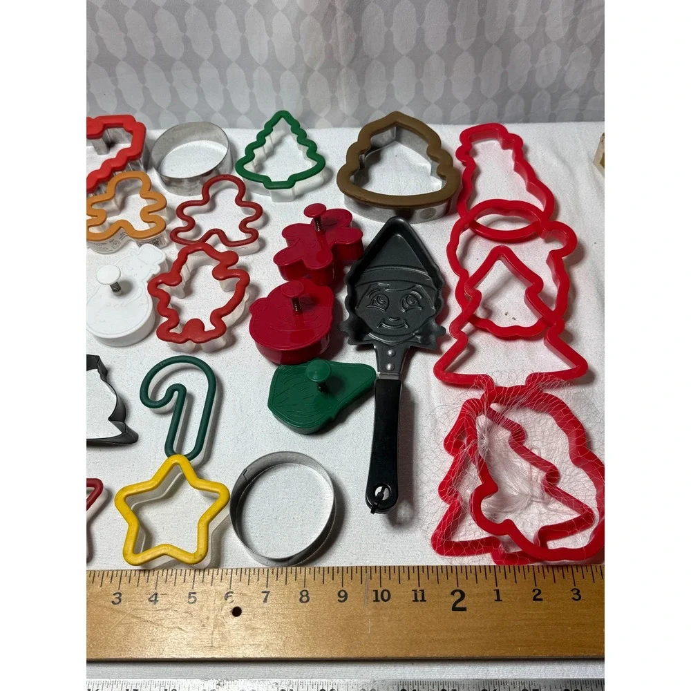Christmas Cookie Cutter Set Gingerbread‎ Man Tree Star Stocking Elf Santa
